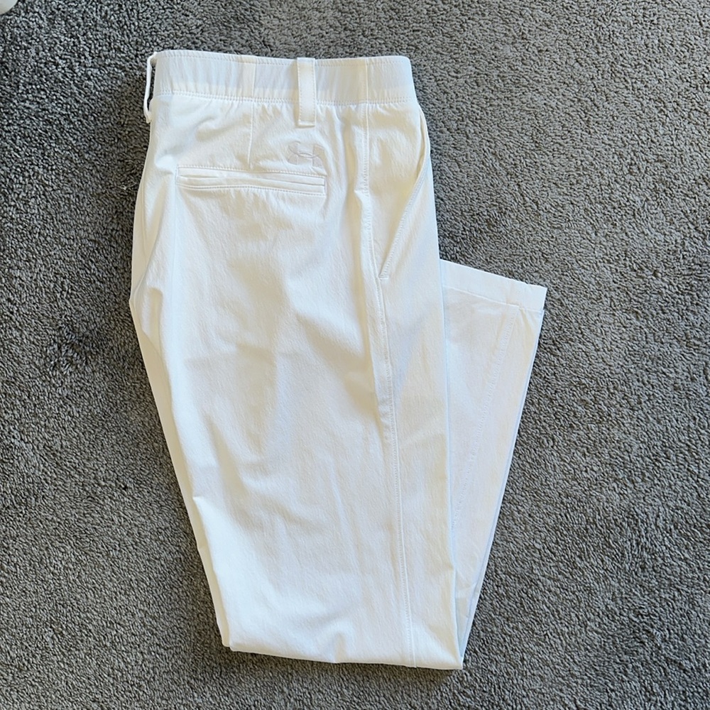 NWOT Under Armour white golf pants